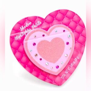 Pink Heart Eyeshadow & Highlighter Makeup Palette